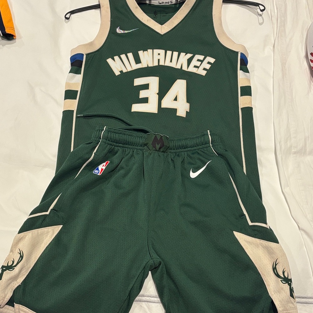 NBA Kids Matching Set - Green and Cream